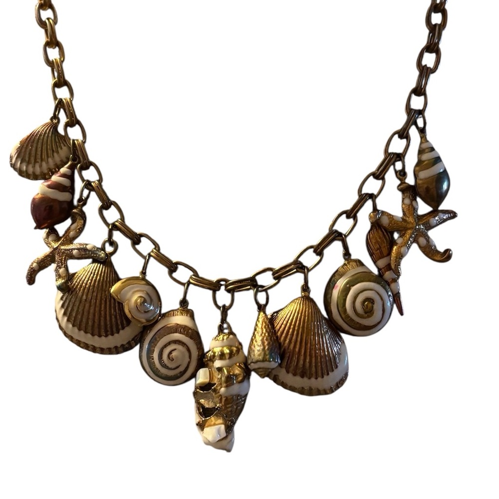 Vintage 70’s Shell Charm Necklace
